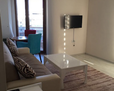 Van-Real Suite-6.jpg